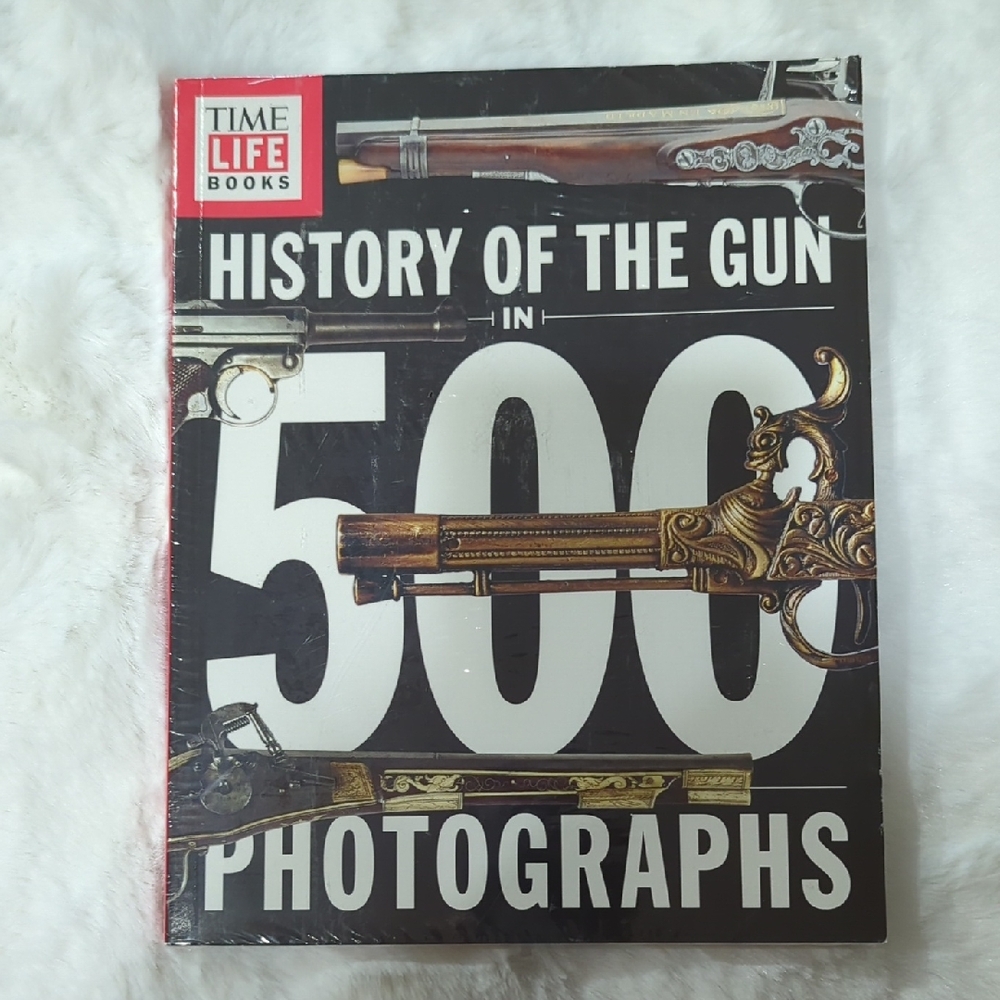 NEW History of the Gun in 500 Photographs Book